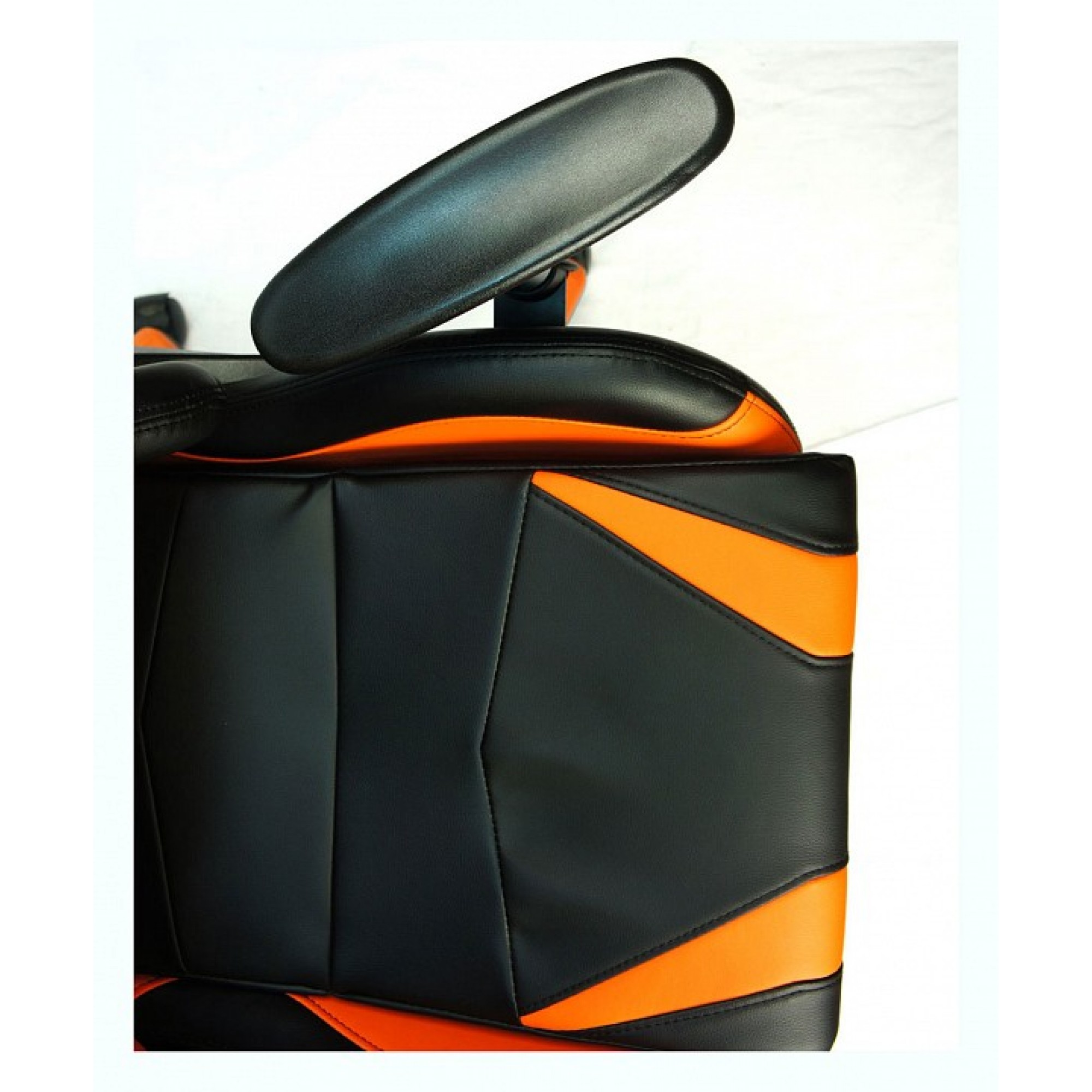 Кресло игровое Lotus S2 EP-lotus s2 eco black/orange    EVP_202475